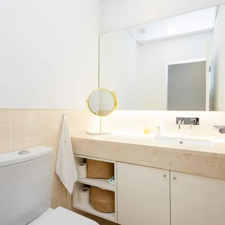 2br Terrasse Townhouse Style With Ac | By Airnest ליסבון