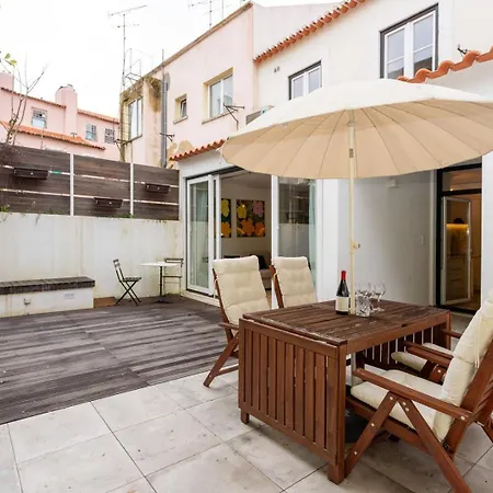 2br Terrasse Townhouse Style With Ac | By Airnest דירה ליסבון