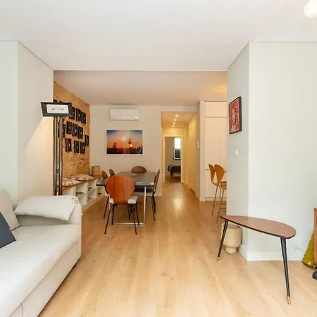 Apartamento 2br Terrasse Townhouse Style With Ac | By Airnest Lisboa