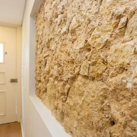 דירה 2br Terrasse Townhouse Style With Ac | By Airnest