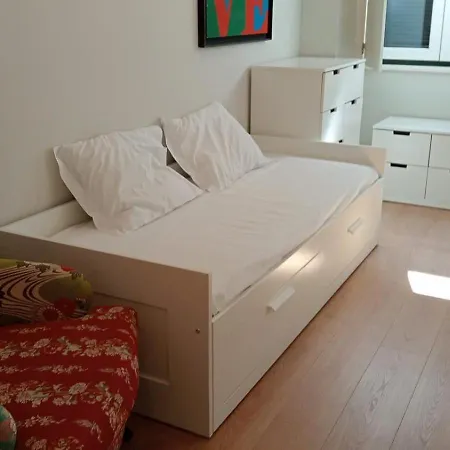 דירה 2br Terrasse Townhouse Style With Ac | By Airnest ליסבון