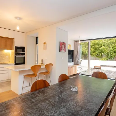 2br Terrasse Townhouse Style With Ac | By Airnest شقة Lisboa